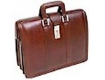 World class leather laptop briefcase s are manufactured here in India at very good price.Contact us now!